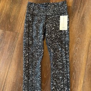 Athleta Ultimate Stash 7/8 tight, Sz Small
